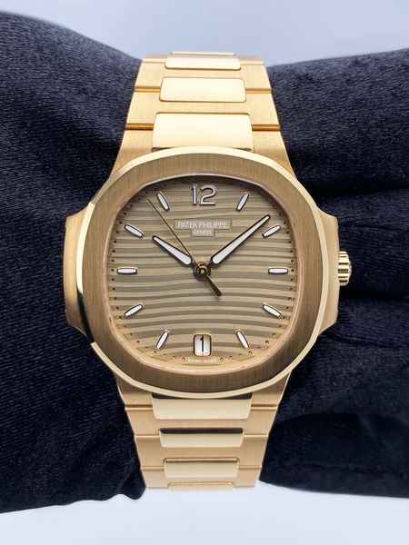 Patek Philippe Nautilus 7118/1R-010